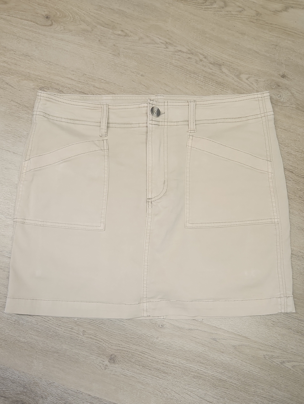 Liverpool Cream Utility Skort with Patch Pockets